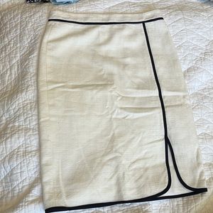 Ann Taylor White Pencil Skirt with Navy Piping
